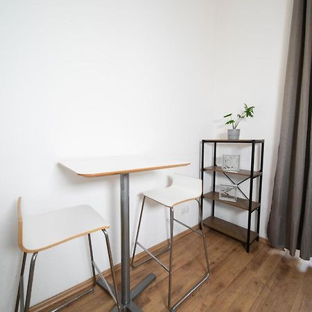 White 60 Qm Apartment - Zentral - Balkon - Messe Düsseldorf Exteriér fotografie